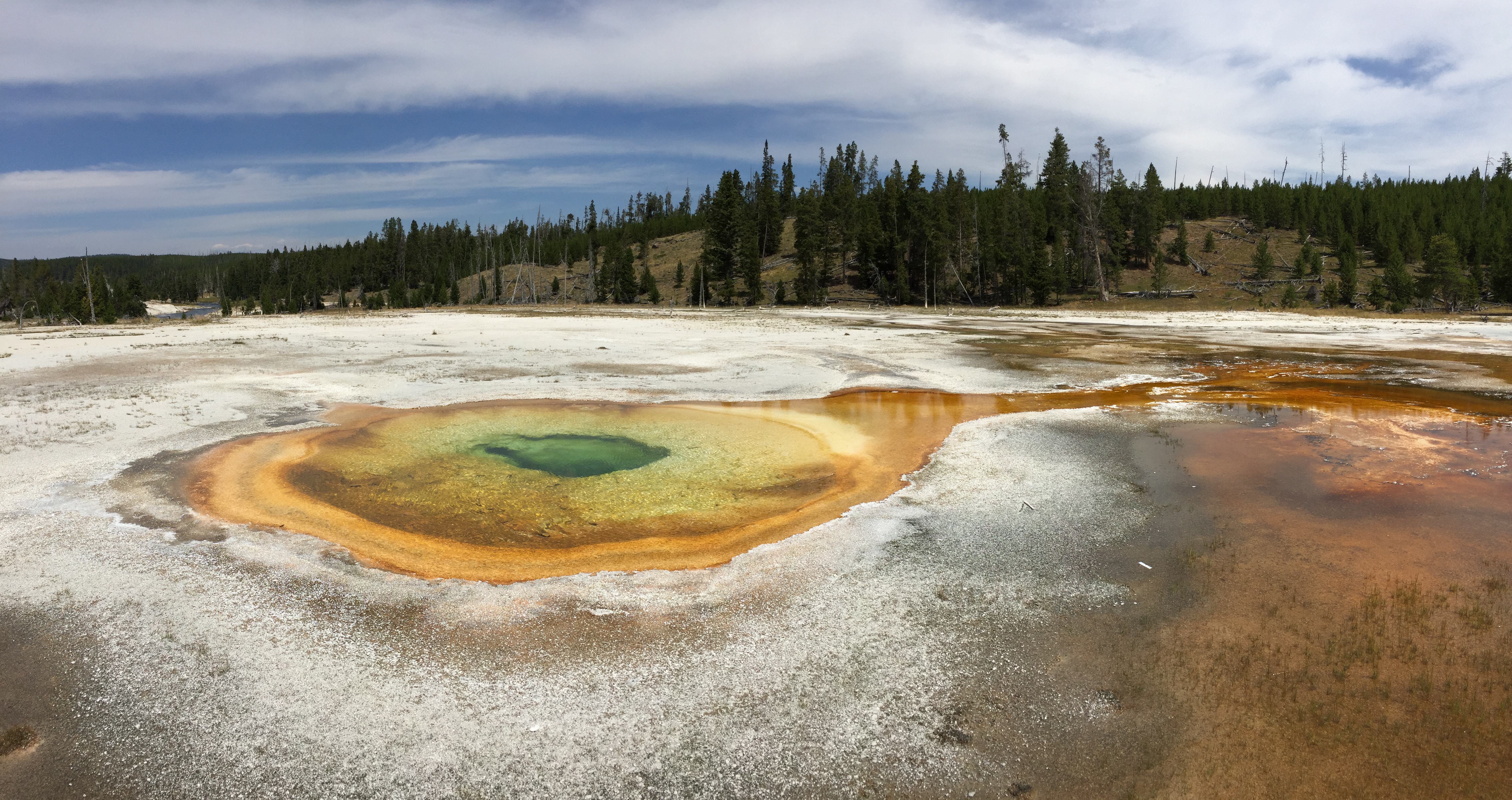 Yellowstone: alien land